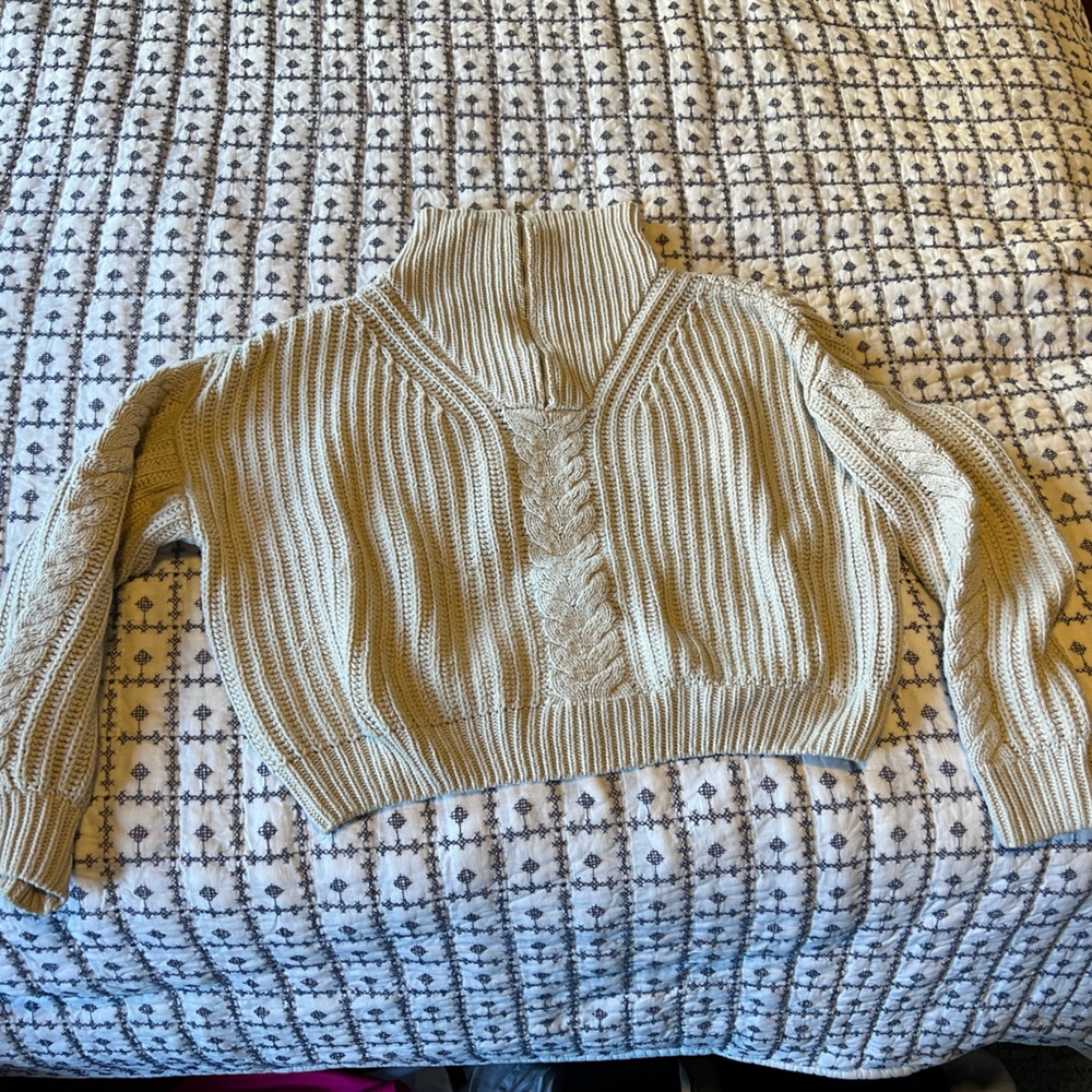DISSH Cable Knit 1/4 Zip Sweater